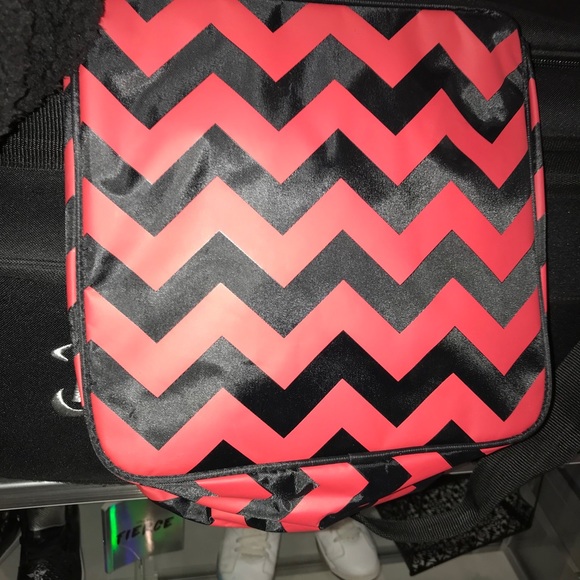 Bags Dream Duffle Hanging Cosmetics Bag W Mirror Poshmark